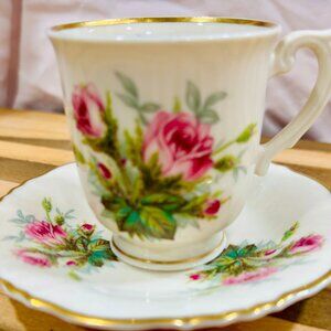 Vintage (1940s) Hammersley "Grandmother's Rose" Tea Cup & Saucer